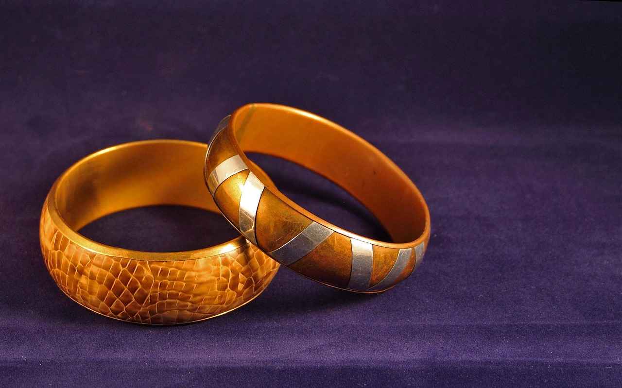 Engraved Cuff Bracelets: Elegant & Meaningful Jewelry Trends 7 How to Care for Your Engraved Cuff Bracelet