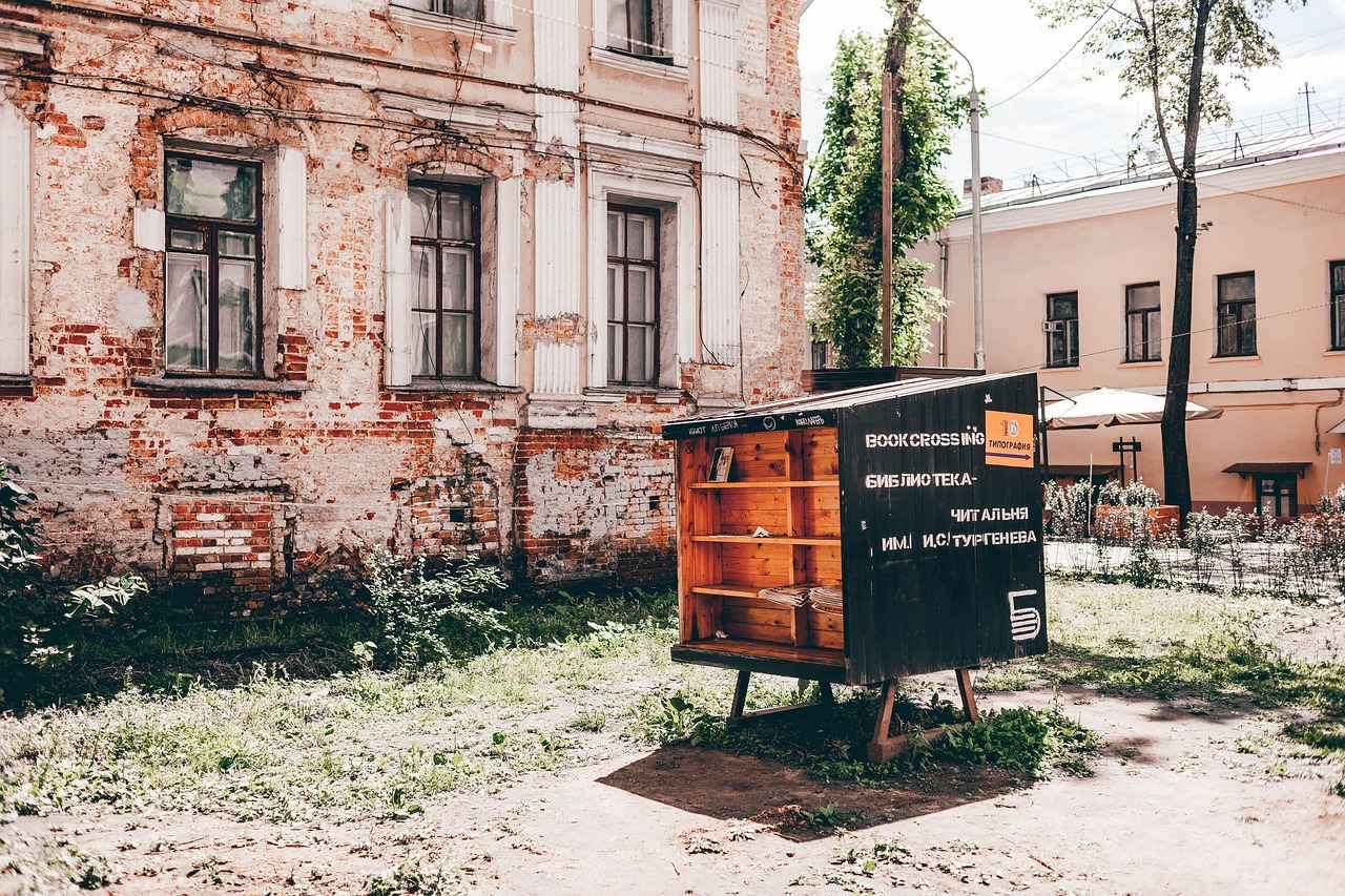 Using Social Media to Discover Erotica