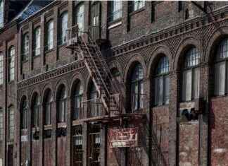 Escape Road 2: Everything You Need to Know Before Playing Escape Road 2: Everything You Need to Know Before Playing