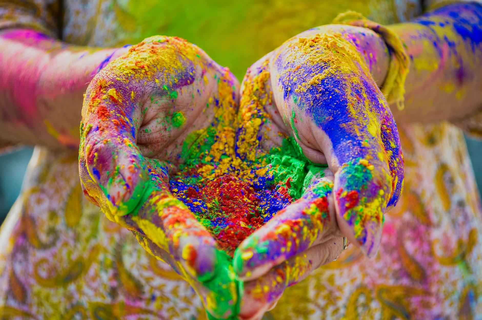 Traditional Foods to Enjoy During Holi