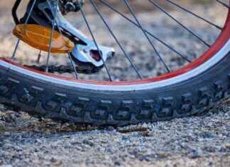 Exploring the Benefits of a Fat Tire Electric Bike for Off-Road Adventures Exploring the Benefits of a Fat Tire Electric Bike for Off-Road Adventures