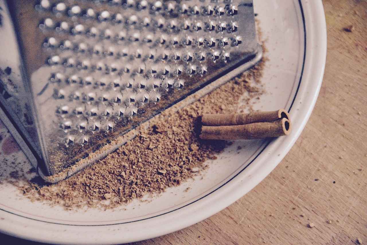 Exploring the Blood Sugar-Balancing Effects of Cinnamon Bark 4 Potential Side Effects and Considerations