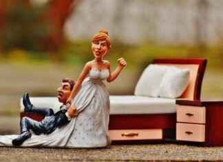 Exquisite & Luxurious Wedding Bed Design Ideas for Newlyweds Exquisite & Luxurious Wedding Bed Design Ideas for Newlyweds