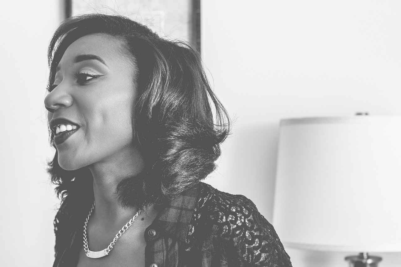 Styling Faux Pearl Necklaces for Casual Outfits