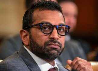 FBI Analyst Targeted in Kash Patel’s Book Placed on Leave fb-analyst-targeted-in-kash-patels-book-placed-on-leave