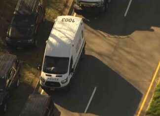 FBI Investigates Long Island Preserve for Possible Homicide fb-nvestigates-long-sland-preserve-for-possible-homicide