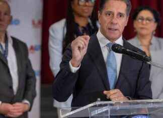 Federal Officials Denied Entry at L.A. Schools Amid Immigration Fears federal-officials-denied-entry-at-la-schools-amid-mmigration-fears