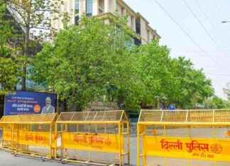 Foreign nationals in India arrested for illegal stay, face deportation foreign-nationals-in-ndia-arrested-for-illegal-stay-face-deportation