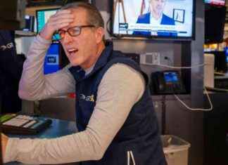 Global Trade War Fears: Dow Plummets 1,200 Points – Live Updates global-trade-war-fears-dow-plummets-1200-points-live-updates