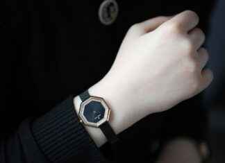 Gold vs. Silver Jewelry: Which One is Right for You? Gold vs. Silver Jewelry: Which One is Right for You?