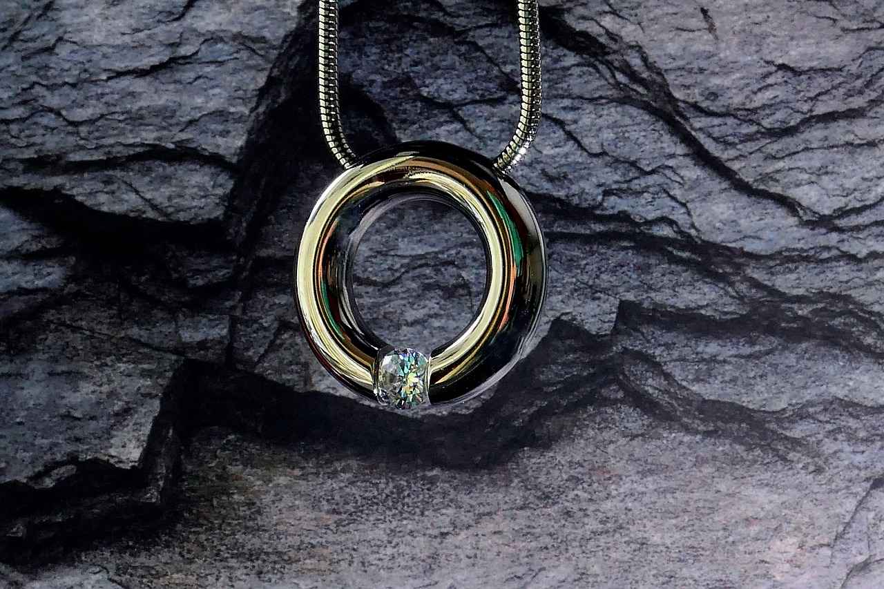 Golden Pearl Necklace: Why It’s a Rare and Valuable Choice 1 What Makes Golden Pearls So Unique?