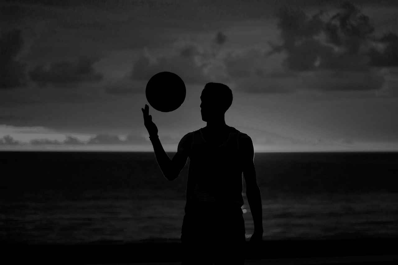 Golden State Warriors vs Houston Rockets Match Player Stats 2 Key Player Performances