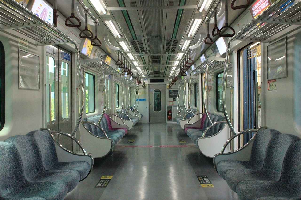 Benefits of Combining Guest Blogging with Video Marketing