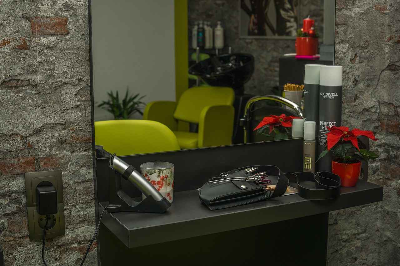 Haircut Styles Simple: Effortless and Stylish Haircuts for Every Occasion 5 What Are the Latest Trends in Simple Haircuts?