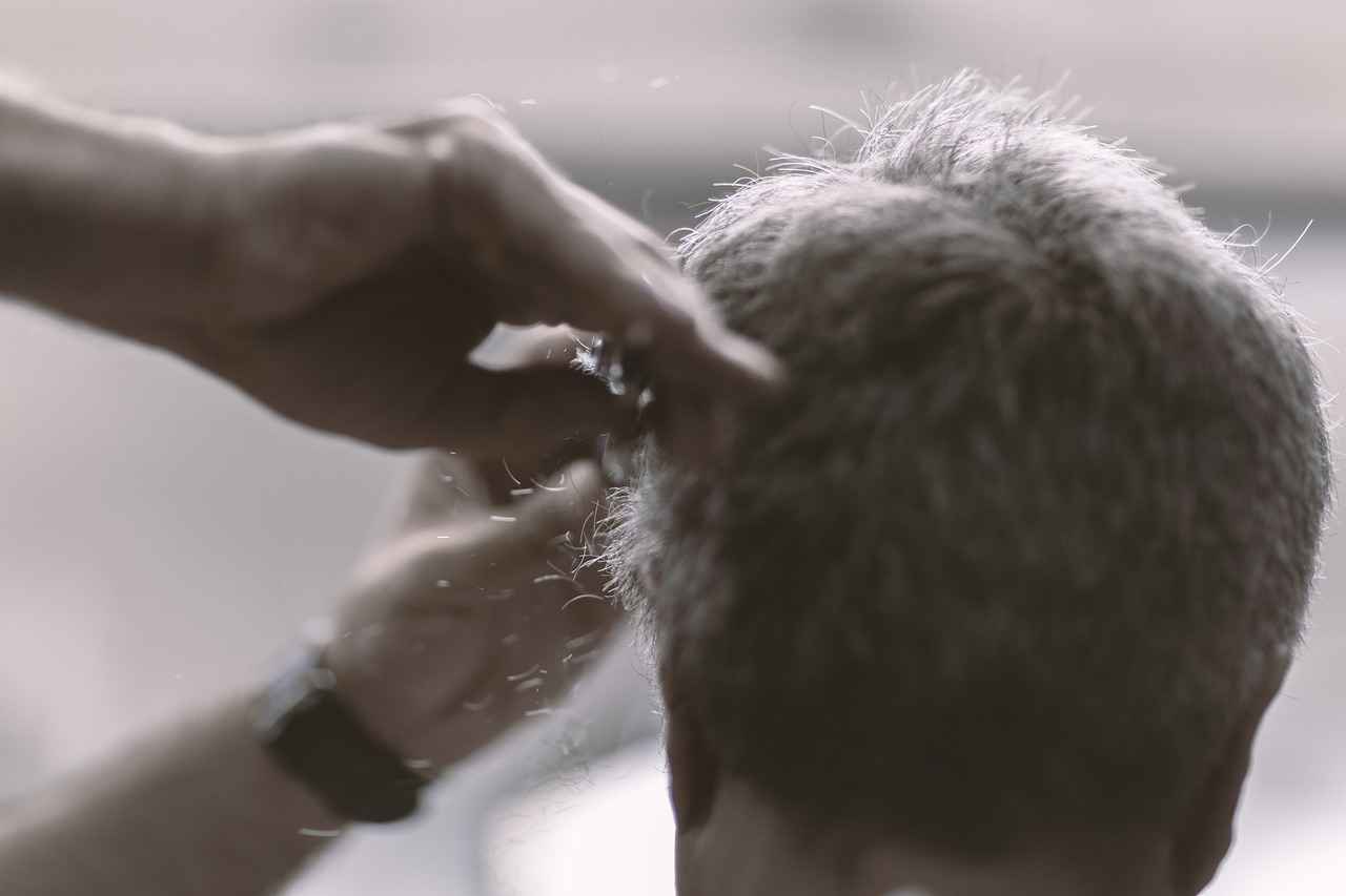 Haircut Styles Simple: Effortless and Stylish Haircuts for Every Occasion 2 How to Choose the Right Haircut for Your Face Shape?