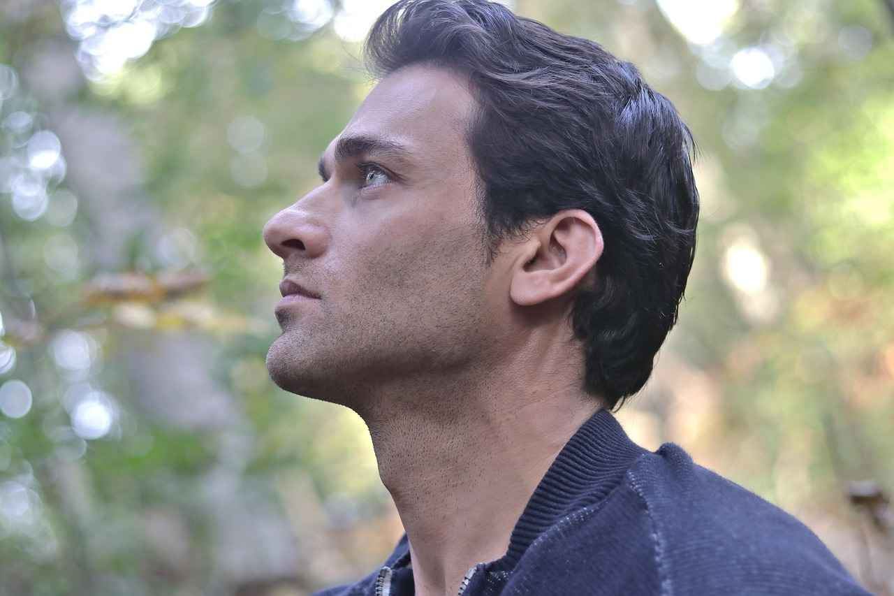 Haircuts Styles for Men: The Hottest Trends in Men’s Hairstyles 4 What Are the Latest Trends in Long Hairstyles for Men?