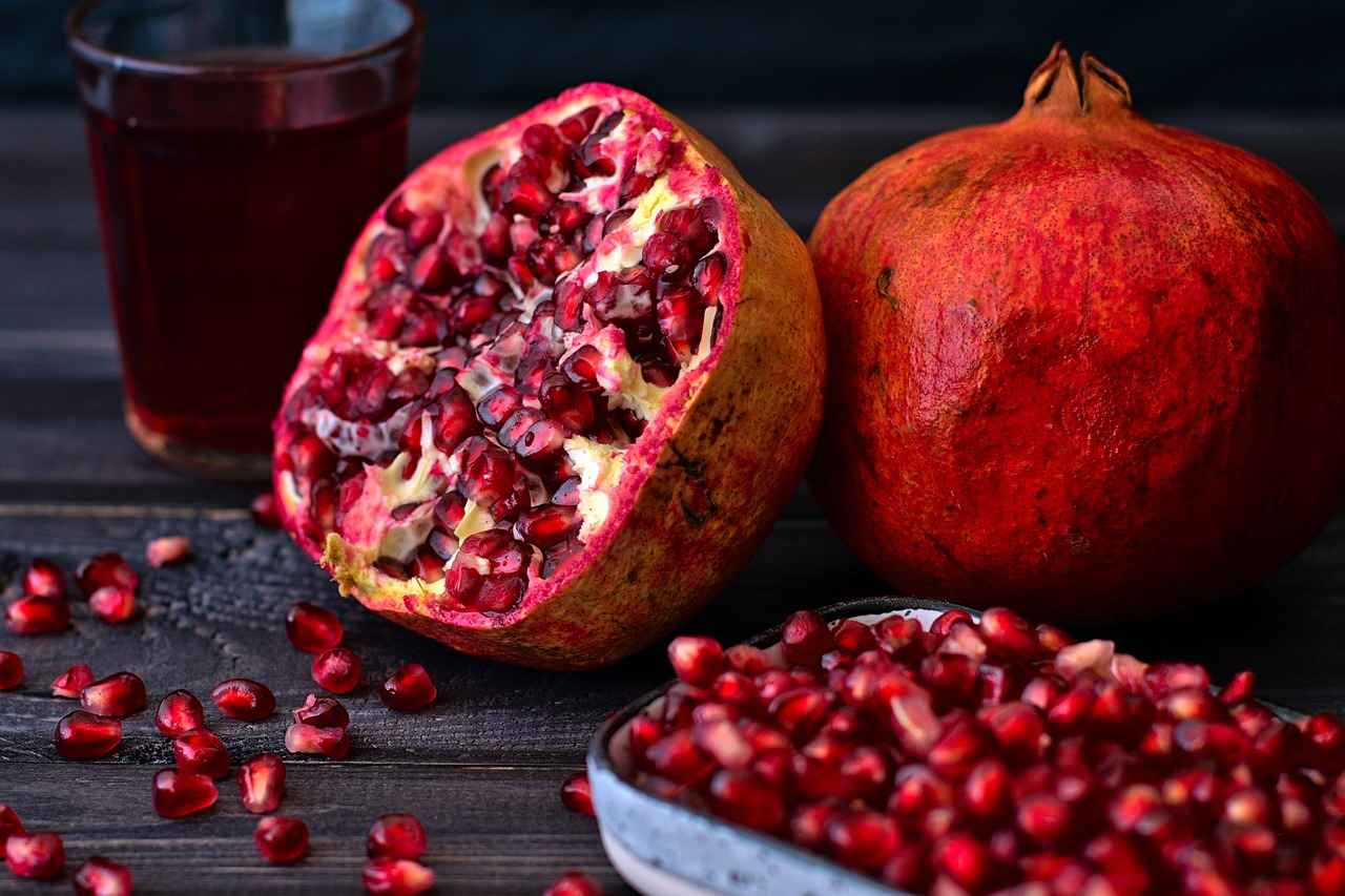 7. How to Incorporate Pomegranate Supplements into Your Routine
