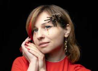 Harry Styles New Haircut: A Look at His Latest Trendsetting Hairstyle Harry Styles New Haircut: A Look at His Latest Trendsetting Hairstyle