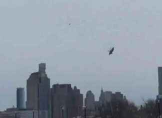 Helicopter Crash Video: Hudson River Incident Caught on Camera helicopter-crash-video-hudson-river-ncident-caught-on-camera