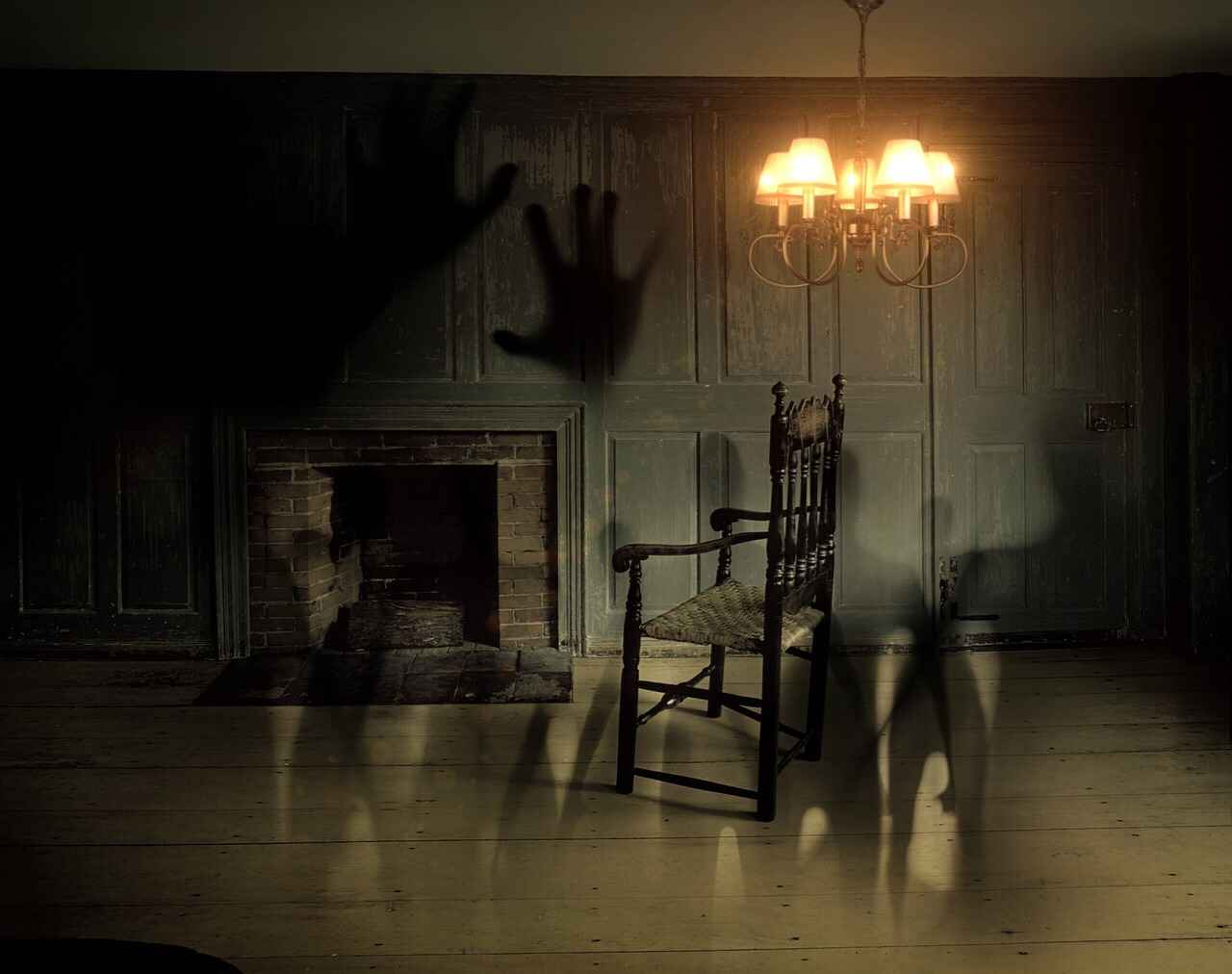 Horror Movies for Kids: Spooky But Safe for Young Viewers 4 Tips for Watching Horror Movies with Kids