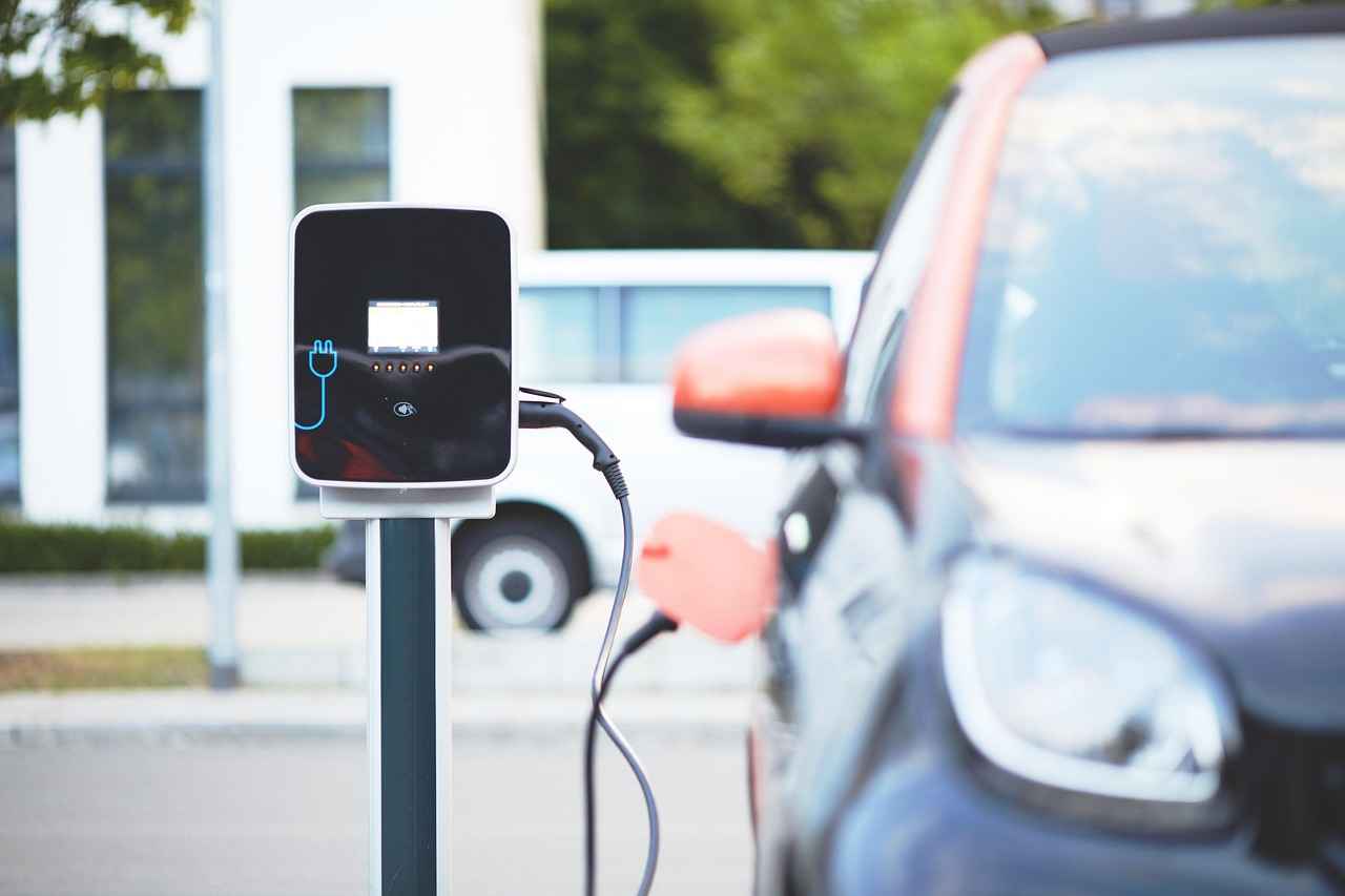 Benefits of Electric Bikes for Commuters