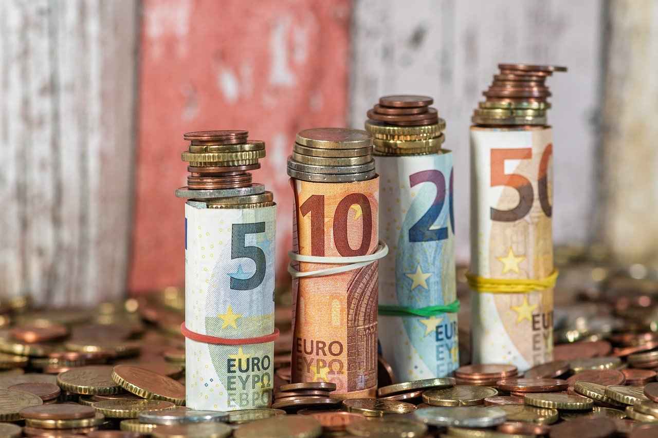 Credit Unions and Community Banks