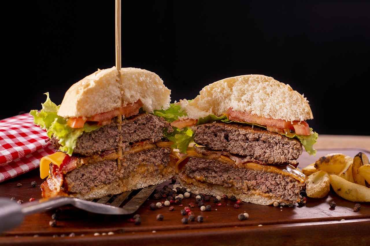 How to Break a Water Fast Properly: Avoid These Common Mistakes 2 Why You Should Be Cautious When Breaking a Fast