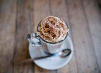 How to Brew Coffee with a Portable Coffee Maker in Just 3 Minutes How to Brew Coffee with a Portable Coffee Maker in Just 3 Minutes