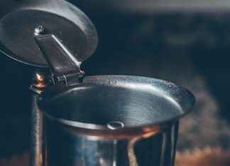 How to Choose the Best Portable Coffee Maker for the Outdoors How to Choose the Best Portable Coffee Maker for the Outdoors