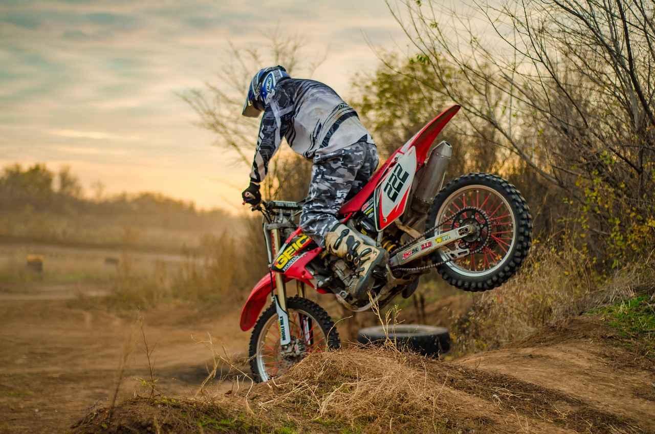 How to Choose the Fastest Electric Dirt Bike for Your Adventures 3 Weight and Handling