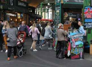 How to Choose the Right Fabric for Your Custom T-Shirts How to Choose the Right Fabric for Your Custom T-Shirts