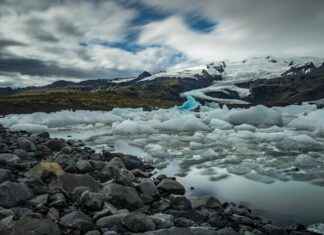 How to Clean and Maintain Your Diamond Earrings How to Clean and Maintain Your Diamond Earrings