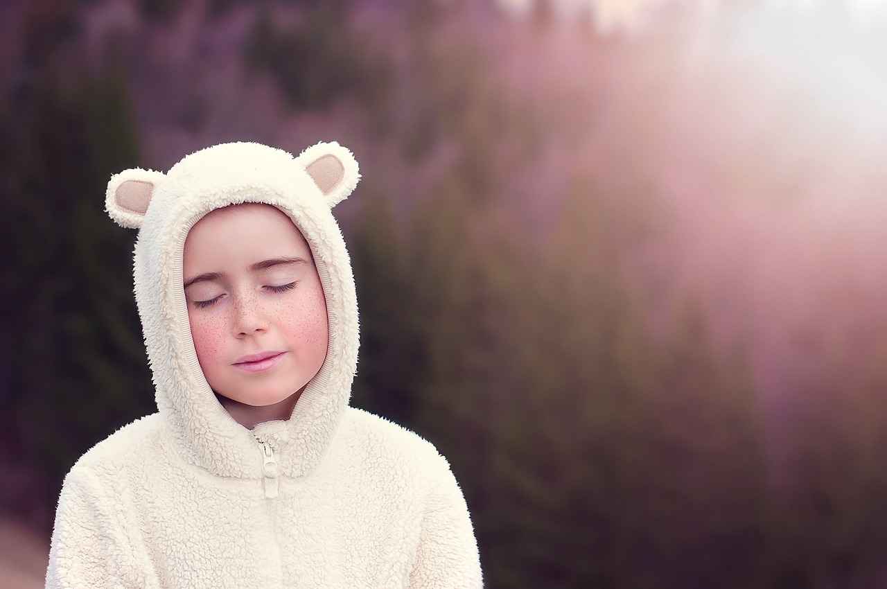 How to Clean Tarnished Costume Jewelry 3 Safe Cleaning Methods for Costume Jewelry