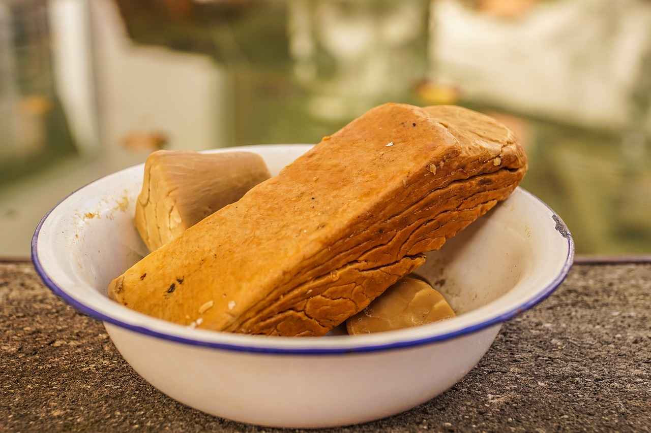 How to Clean Your Vegetable Chopper to Keep It in Top Shape 2 Gathering Your Cleaning Supplies