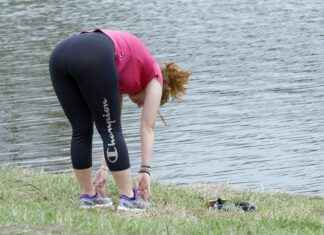 How to Get Custom T-Shirts Printed for Your Business Event How to Get Custom T-Shirts Printed for Your Business Event