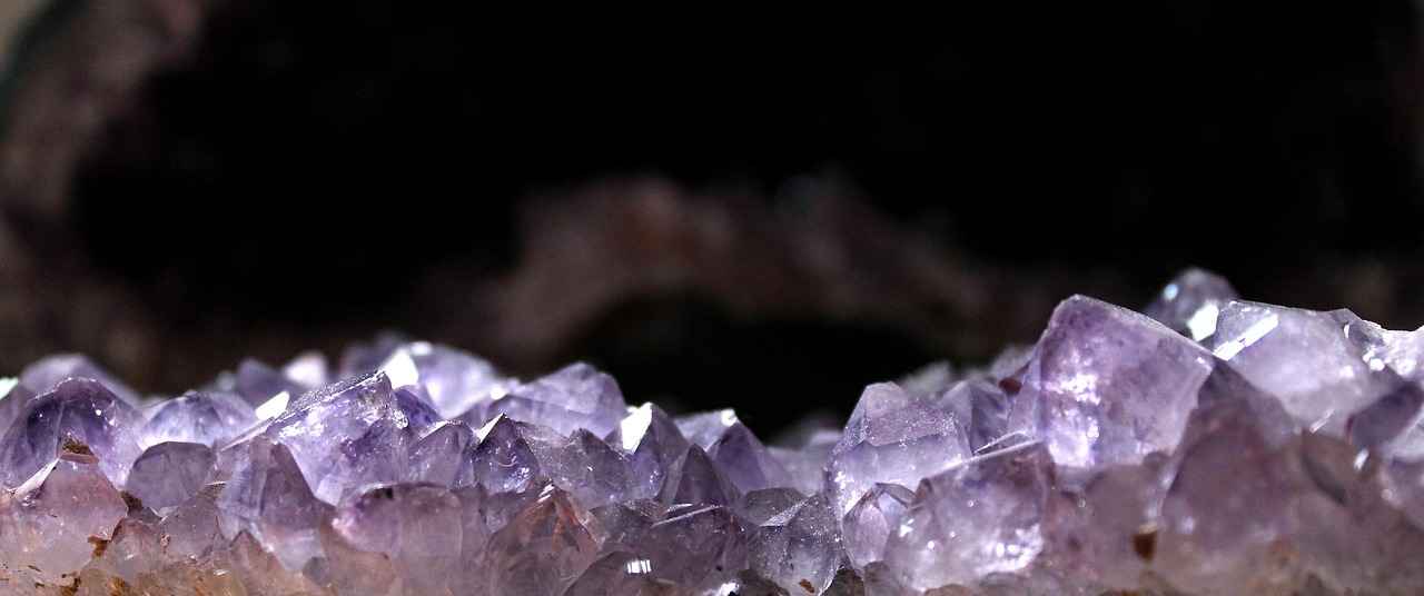 How to Keep Amethyst Jewelry Looking Vibrant & Stunning 2 What Are the Best Cleaning Methods for Amethyst?