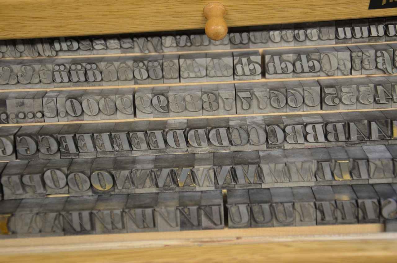 How to Make Custom Shirts with No Minimum Order Requirement 1 Understanding Custom Shirt Printing