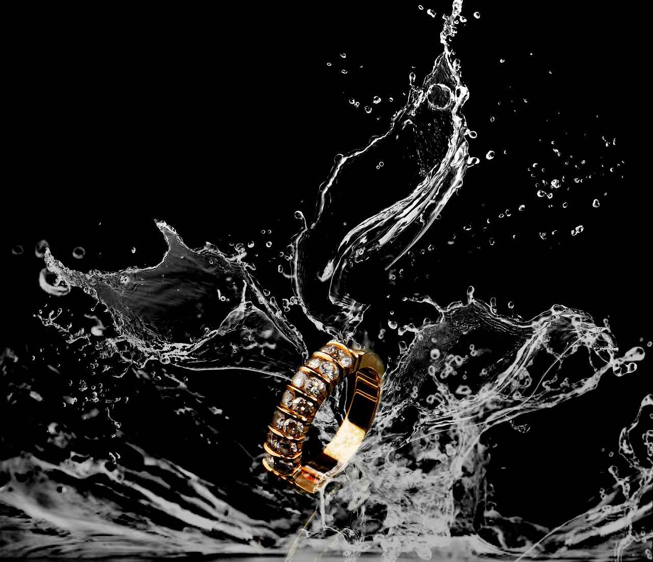 How to Mix and Match Stackable Rings for a Trendy Look 6 Maintaining Your Stackable Rings