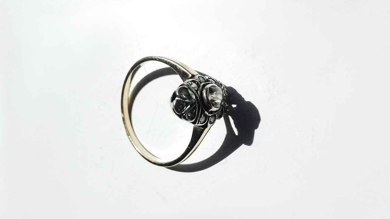 How to Mix Gold and Silver Bracelets Without Clashing 4 Layering Techniques for Maximum Impact