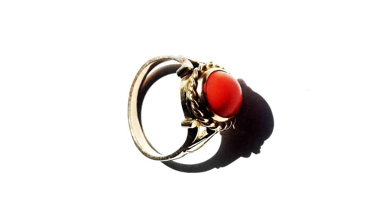 How to Restore Faded Gold-Plated Jewelry 1 Understanding Gold-Plated Jewelry