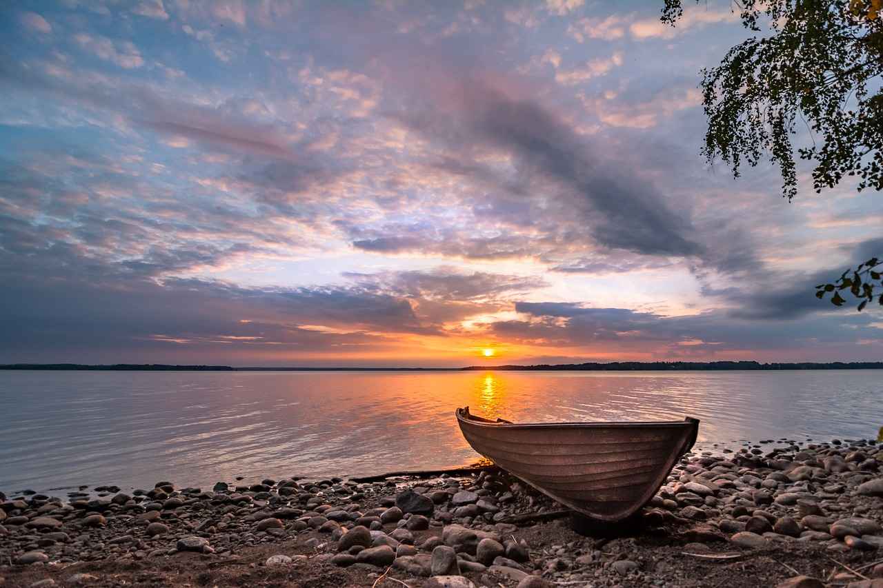 How to Use a Boat Loan Calculator to Estimate Your Monthly Payments 6 Common Mistakes to Avoid with Boat Loan Calculators