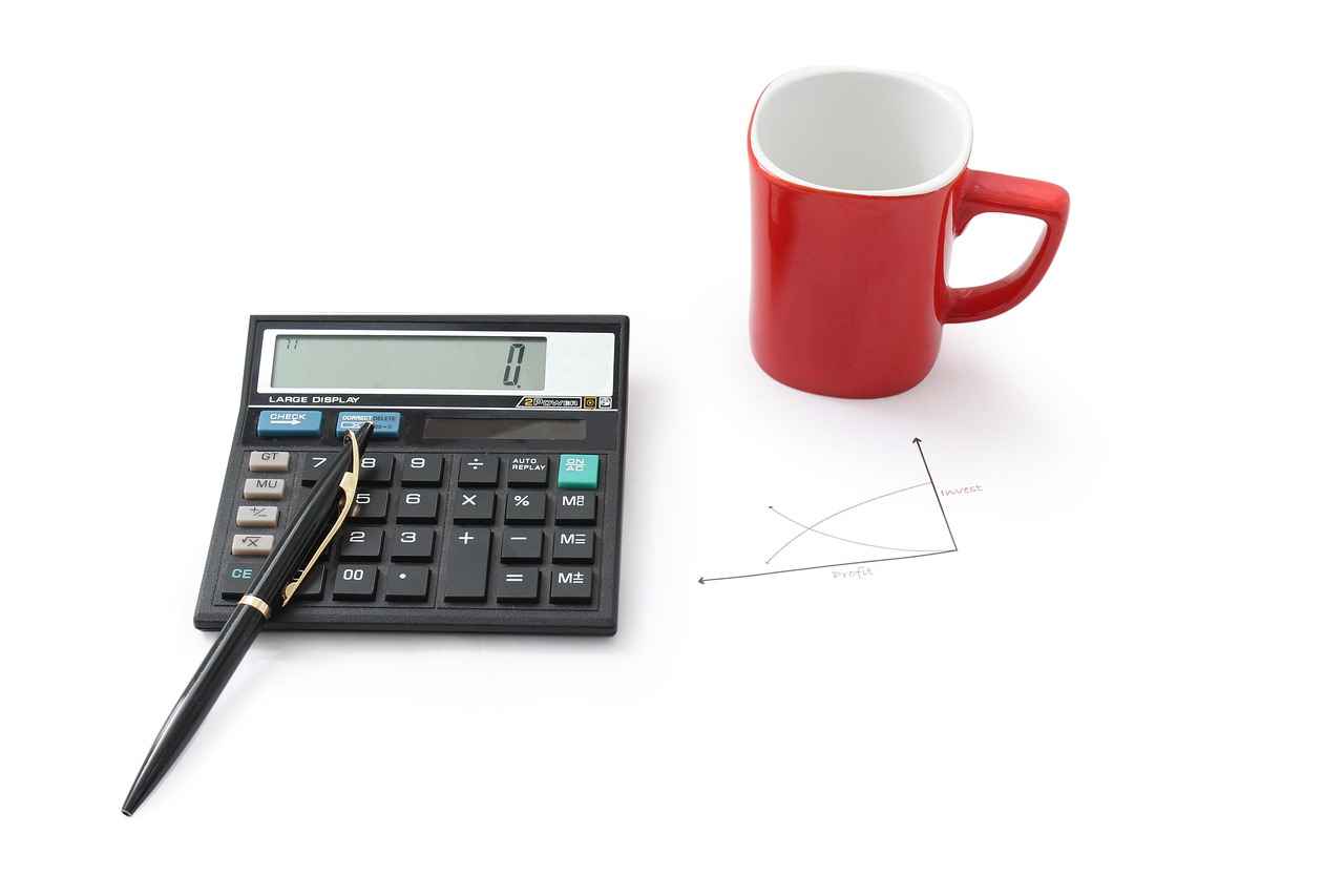How to Use a Loan Payment Calculator for Your Personal Finance Goals 1 What is a Loan Payment Calculator?