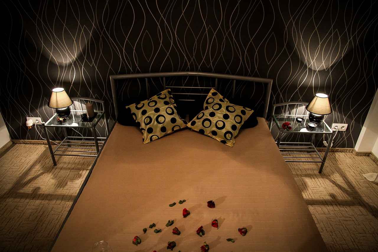 Innovative Bed Design Ideas for Maximum Comfort and Style 2 2. Adjustable Beds for Comfort