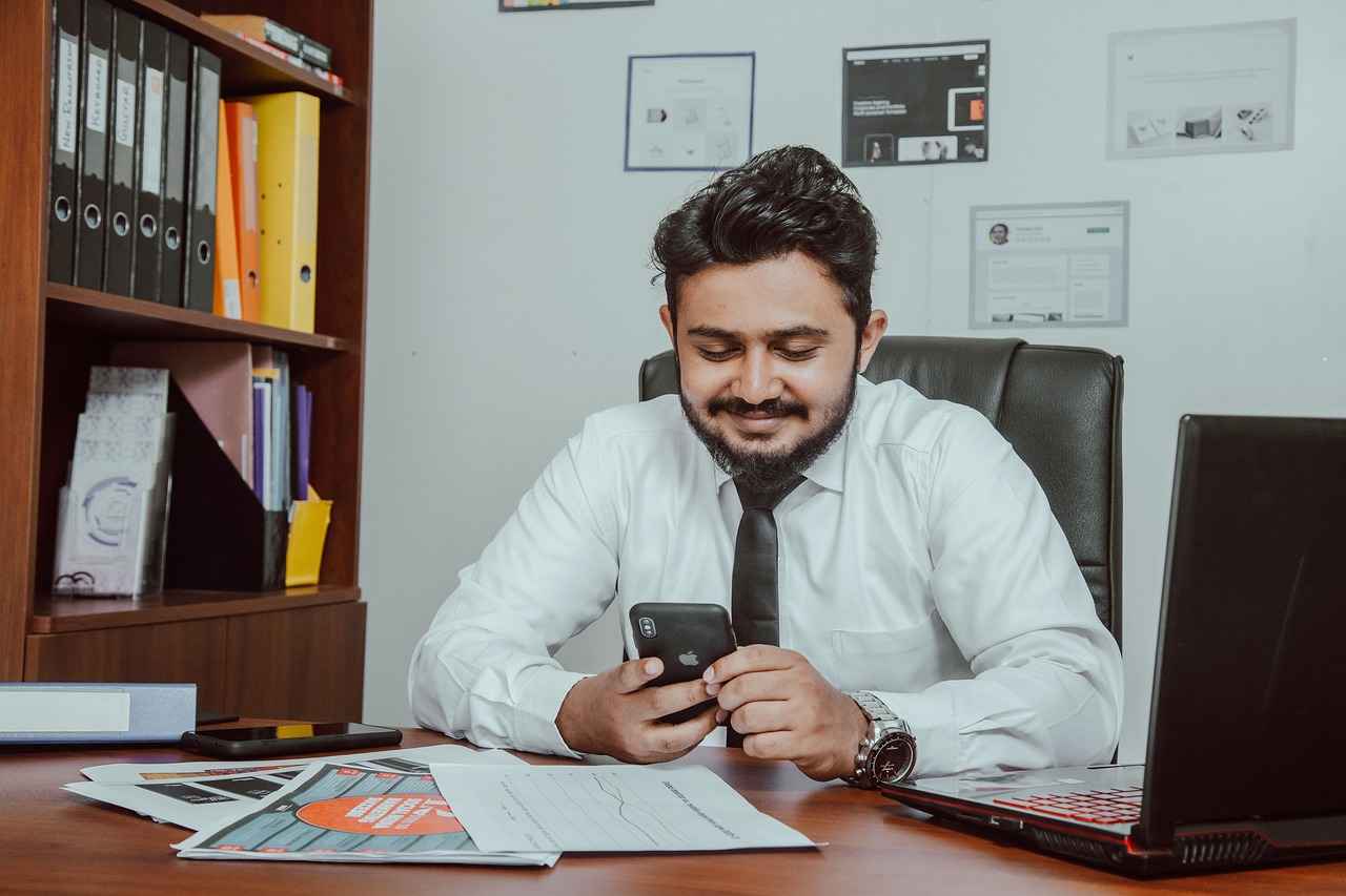 Is JonathonSpire Legit? A Deep Dive into the Influencer’s Reviews 2 Analyzing the Influencer's Content Strategy