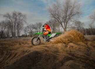 Is the Electric Dirt Bike Razor the Best for Off-Road Fun? Is the Electric Dirt Bike Razor the Best for Off-Road Fun?