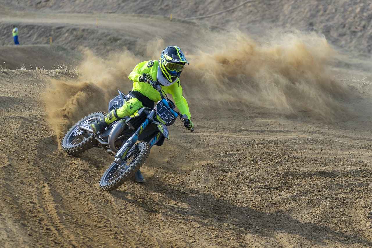 Is the Electric Dirt Bike Razor the Best for Off-Road Fun? 2 Key Features of the Razor Electric Dirt Bike