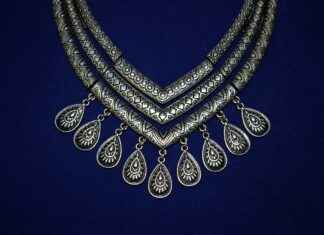 Kamala Harris Pearl Necklace: The Meaning Behind Her Signature Jewelry Kamala Harris Pearl Necklace: The Meaning Behind Her Signature Jewelry