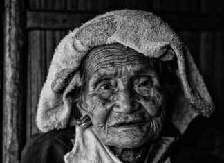 Karen McDougal Nude Scandal: Real Story vs Online Speculation Karen McDougal Nude Scandal: Real Story vs Online Speculation