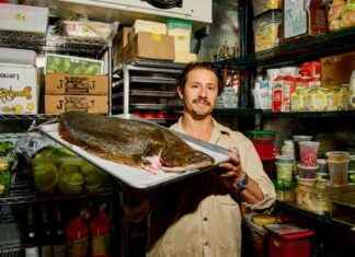 L.A. Chef Masters Laid-Back Seafood with Million Oysters la-chef-masters-laid-back-seafood-with-million-oysters