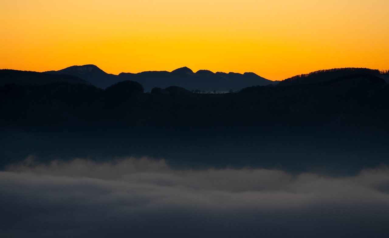 Layered Pearl Necklace: The Chic Way to Wear Pearls 1 What is a Layered Pearl Necklace?